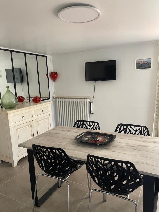 Les Flo Location Apartment เอก-มอร์ต ภายนอก รูปภาพ