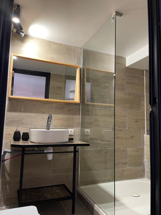 Les Flo Location Apartment เอก-มอร์ต ภายนอก รูปภาพ